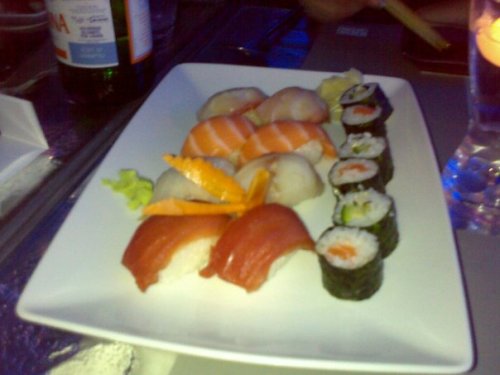Sushi mix-Foto by Ema